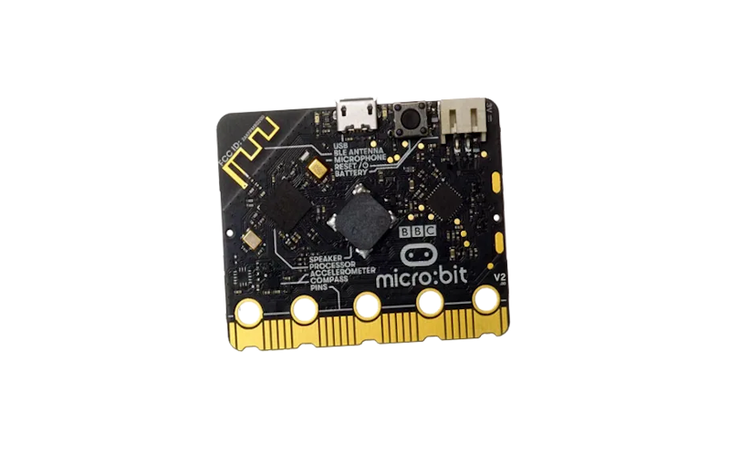 學生使用 micro:bit